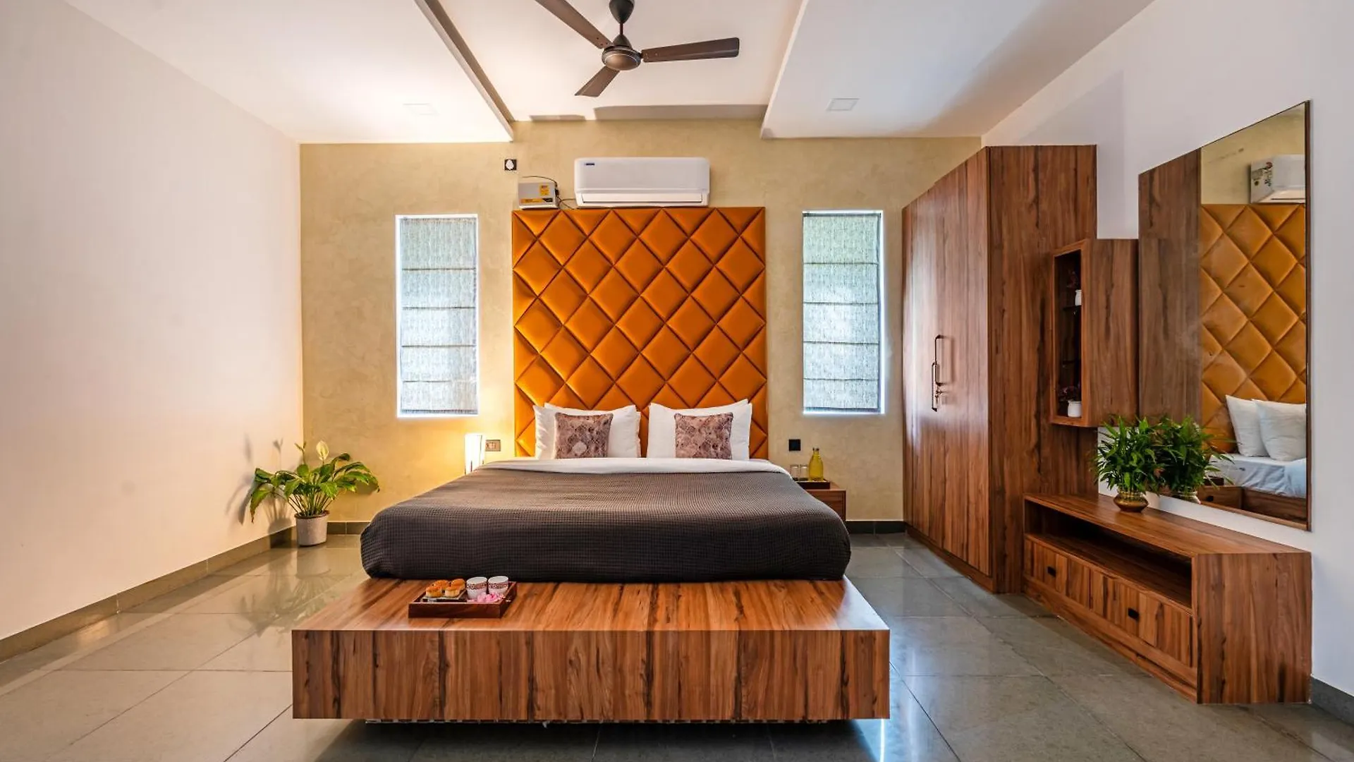 Senaro Farms Bed & Breakfast Varagampadi India