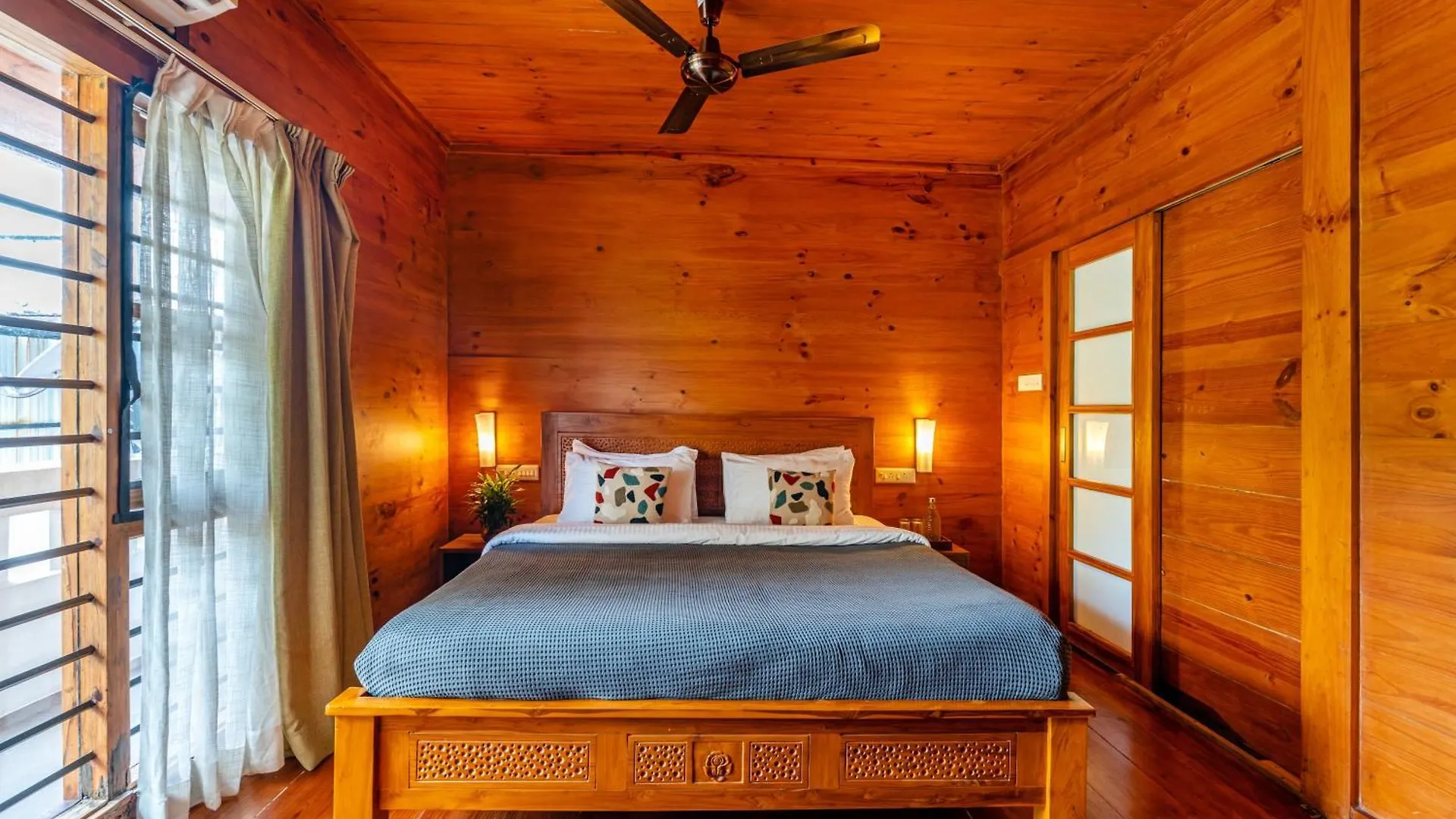 Senaro Farms Bed & Breakfast Varagampadi
